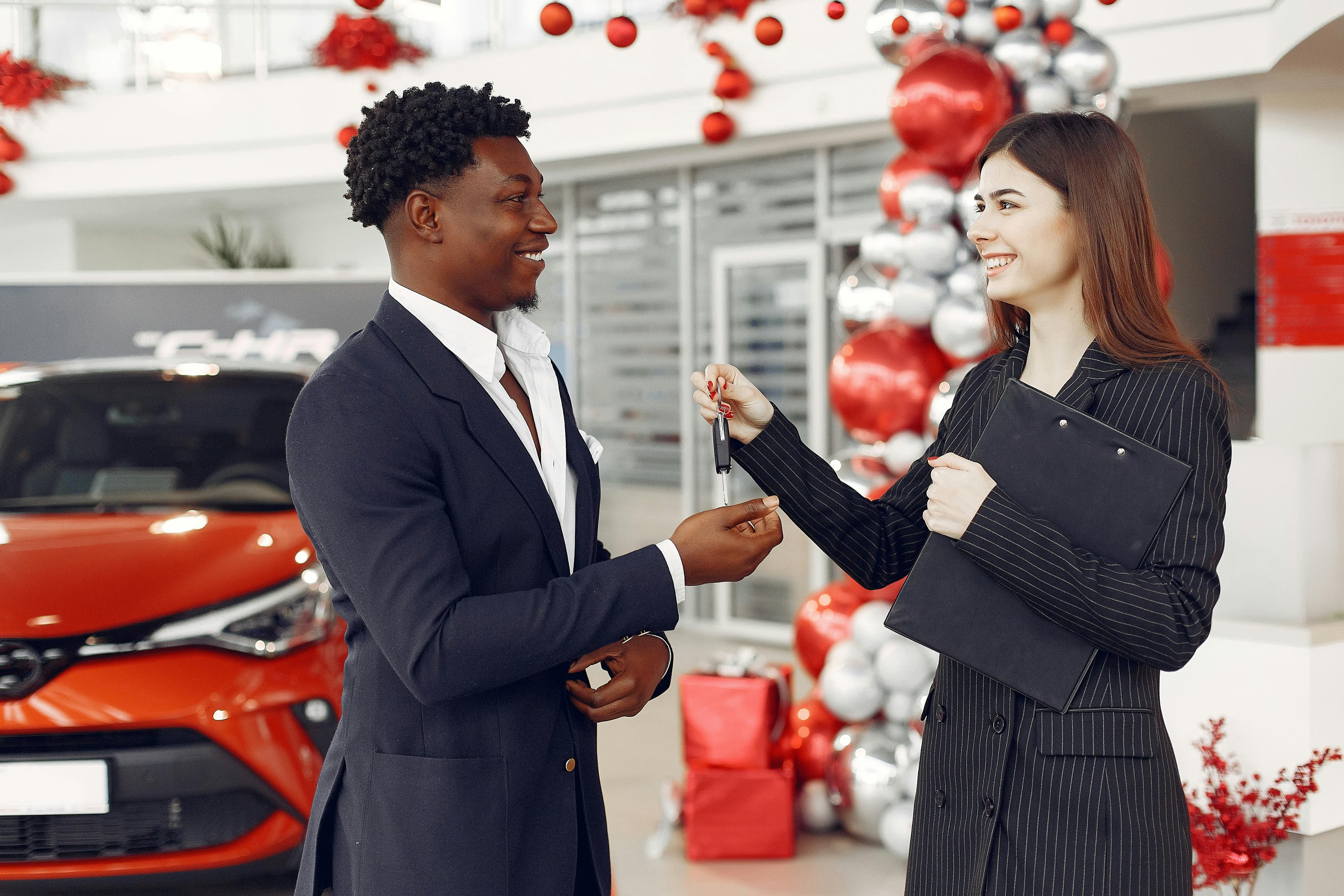 How to Choose Between Various Ways to Buy a Car